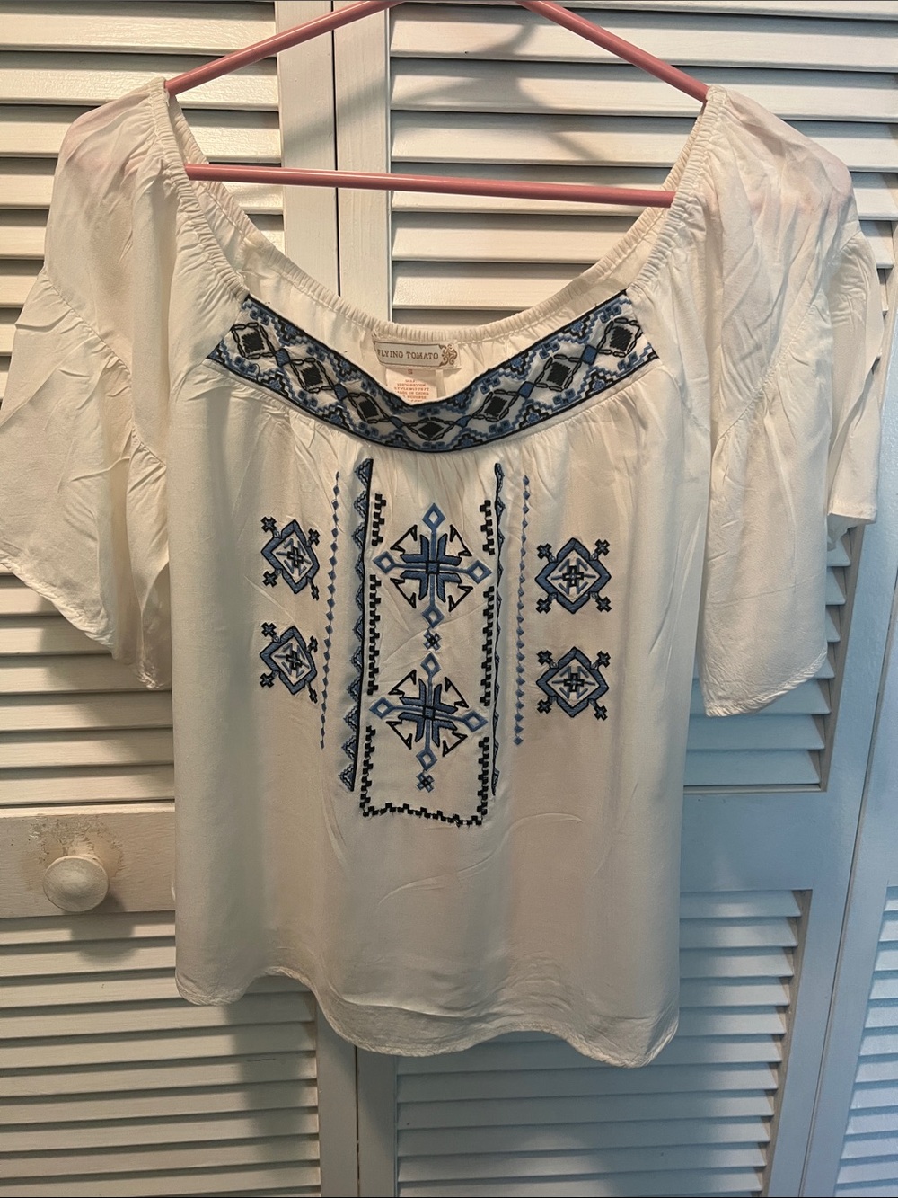#3224**Olive & Oak White Blouse with Blue Geometric Embroidery